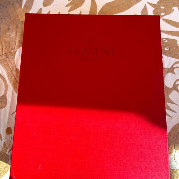 Valentino Garavani🖤VLogo Lockette Beatle Black Leather Boots🖤 - Picture 13 of 13